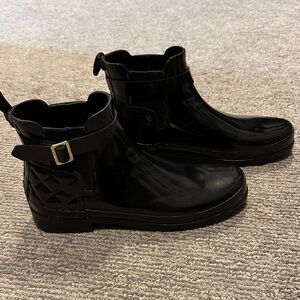 Hunter Black Glossy Ankle Boots